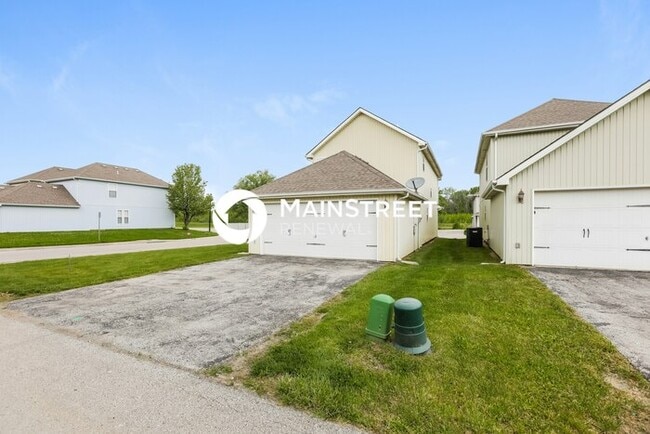Building Photo - 3 Bedroom Pet-Friendly Home in Grain Valley, MO with Main Street Renewal