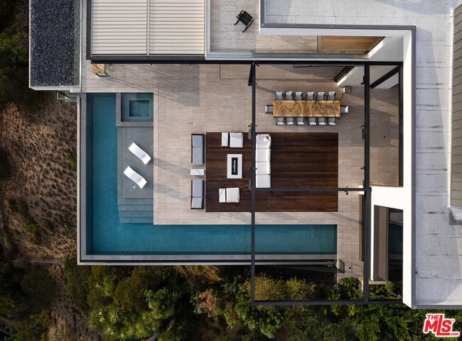 Building Photo - 1305 Collingwood Pl