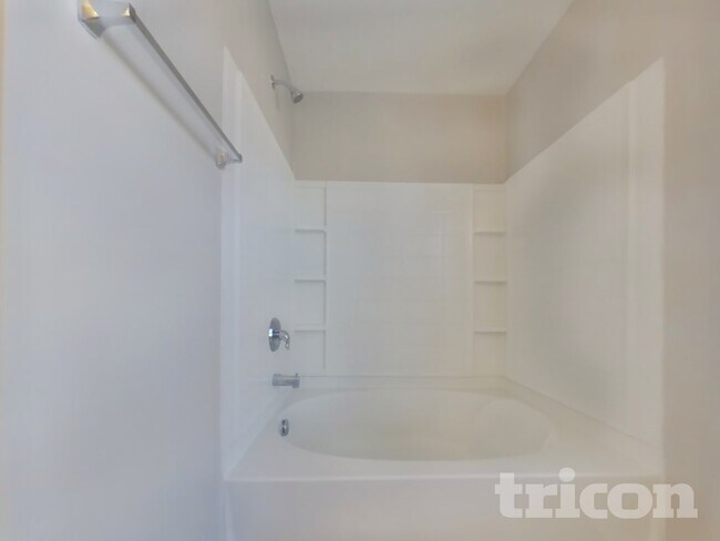 Building Photo - 725 Jack Russell Ct