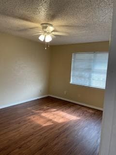 Building Photo - AVAILABLE NOW. GRANITE COUNTERTOPS. Spacious single-level Townhome with upgraded flooring throughout