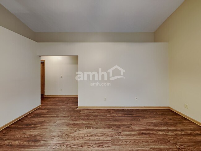 Building Photo - 5787 Coldcreek Dr