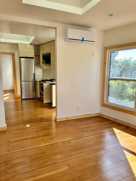 Living room view into kitchen - 1615 Shell Ave