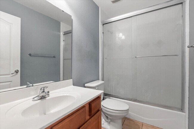 Building Photo - 3061 Bidhurst Ct