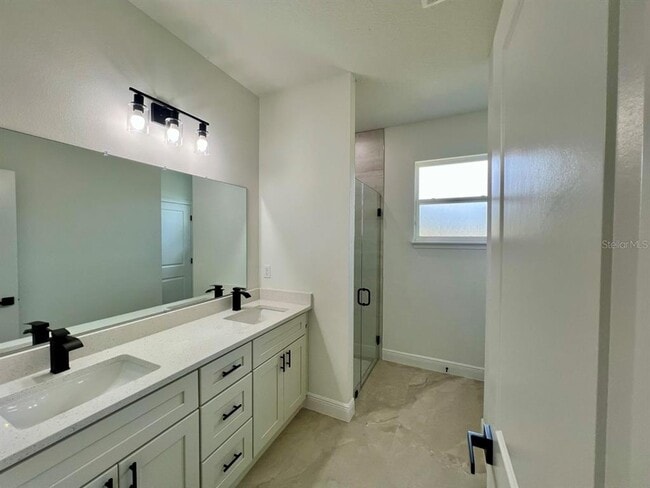 Building Photo - 8114 N Maltese Dr