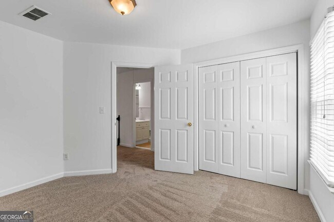 Building Photo - 1249 McLendon Dr