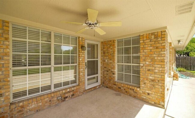 Building Photo - 10133 Cassandra Dr