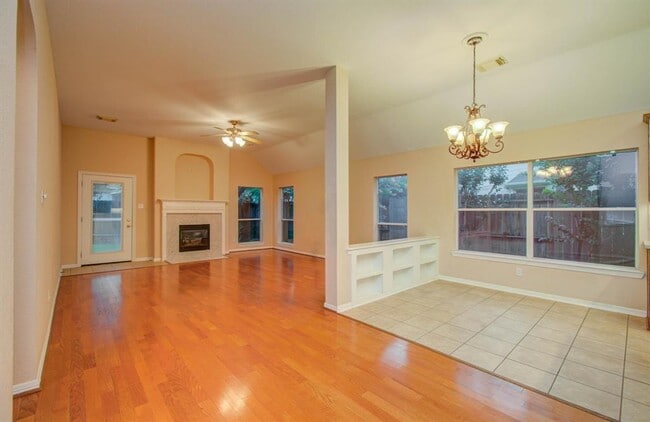 Building Photo - 14403 Red Tailed Hawk Ln