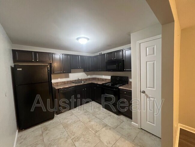 Building Photo - 1107 Mariedale Ct