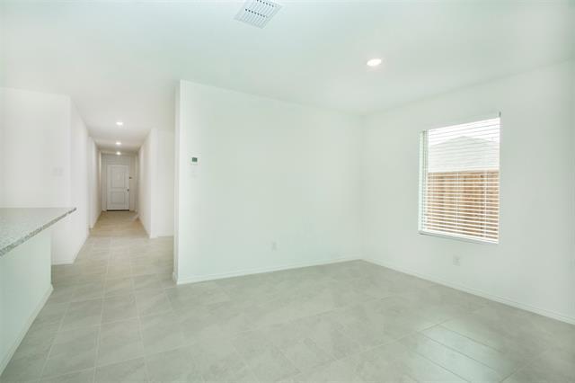 Building Photo - 2905 Kings Table Ct