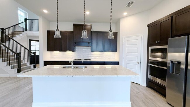 Building Photo - 28922 Hauter Wy
