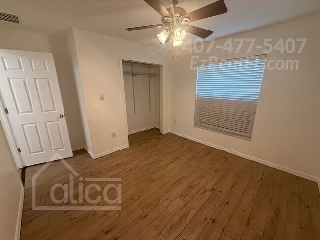 Building Photo - 1143 Madura Dr