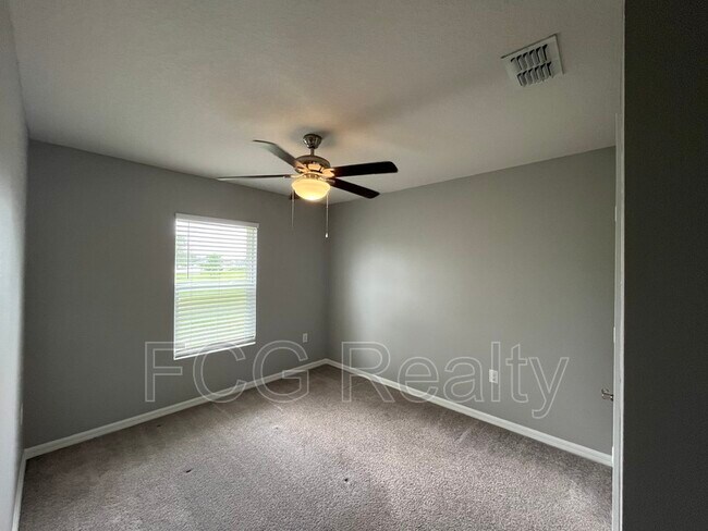 Building Photo - 711 Gila Dr