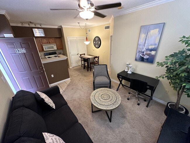 Building Photo - 1 Bed 1 Bath located at Casa De Soledad!