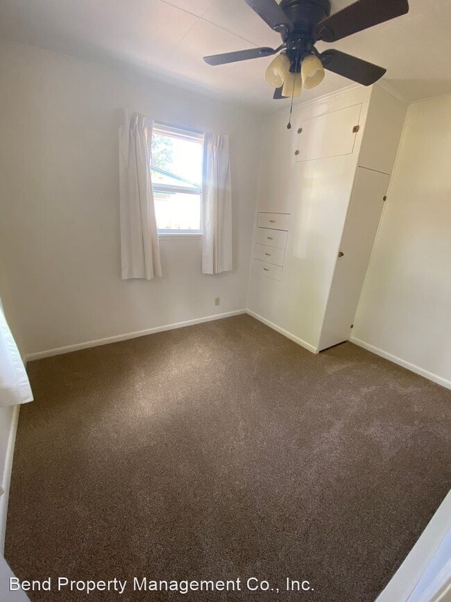 Building Photo - 3 br, 1 bath House - 1459 NW Kingston