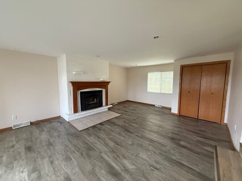 Family Room - 7214 W Mineral Point Rd