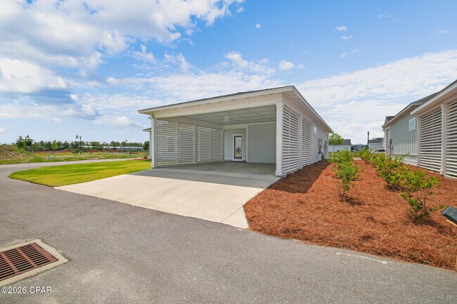 Building Photo - 2336 Discovery Loop