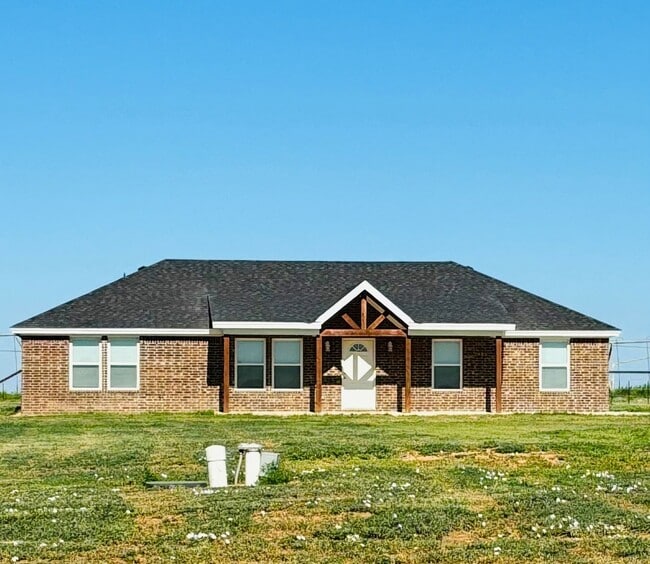 Primary Photo - Brand NEW 3 Bedroom on 1 Acre in Idalou ISD!