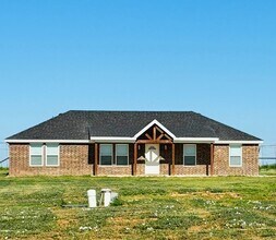 Building Photo - Brand NEW 3 Bedroom on 1 Acre in Idalou ISD!