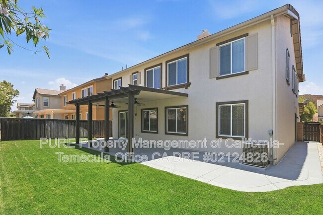 Building Photo - 29754 Maxmillian Ave