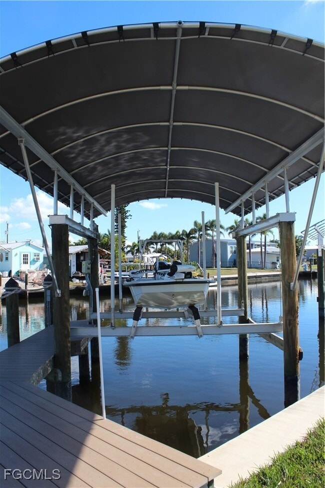 Building Photo - 2744 Sanderling Ct