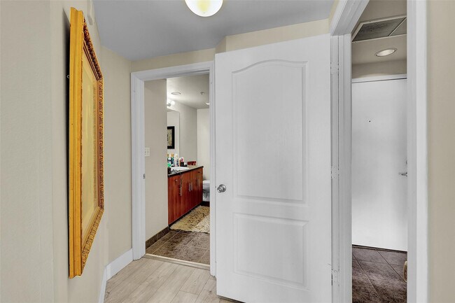 Building Photo - 110 N Federal Hwy