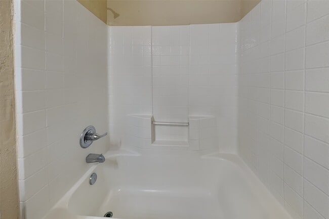 Building Photo - 2822 Wisner Cir