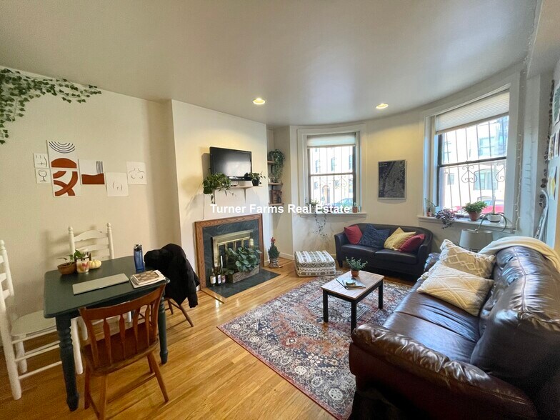 Building Photo - 616 Columbus Ave