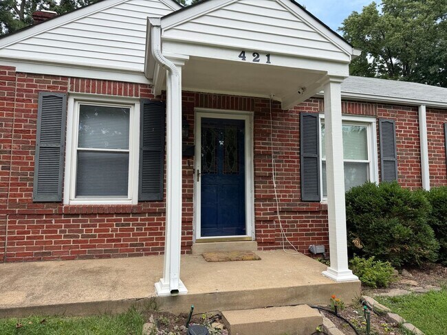 Building Photo - 421 Cannonbury Dr