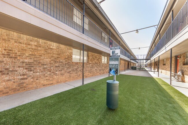 Building Photo - Self Showing- ZERO-DEPOSIT UPFRONT FOR QUA...