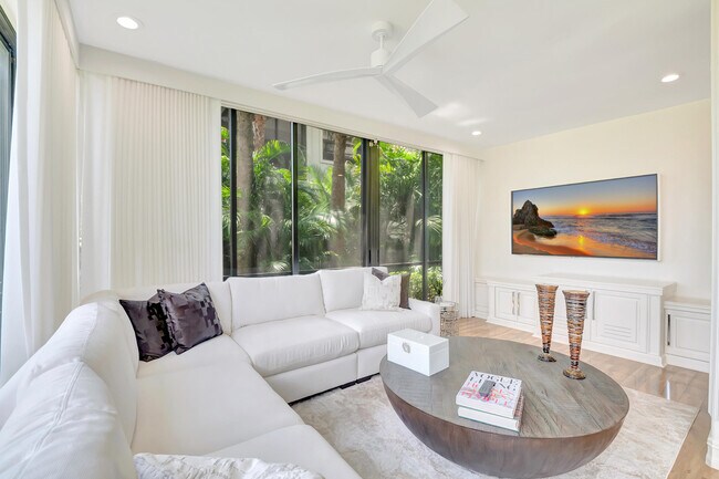 Building Photo - 17565 Ashbourne Ln