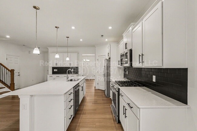 Building Photo - 15020 Sycamore Crossing Ct