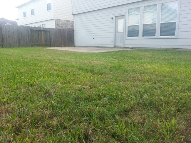 Building Photo - 15430 Elm Leaf Pl