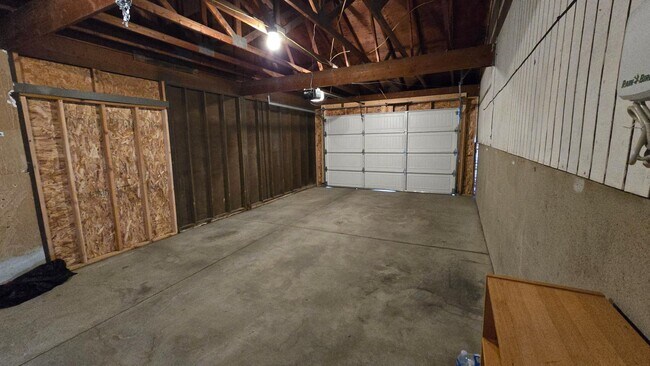Building Photo - 3933 W Tuscaloosa Way