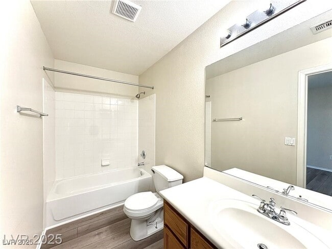 Building Photo - 7279 Twin Maples Ct