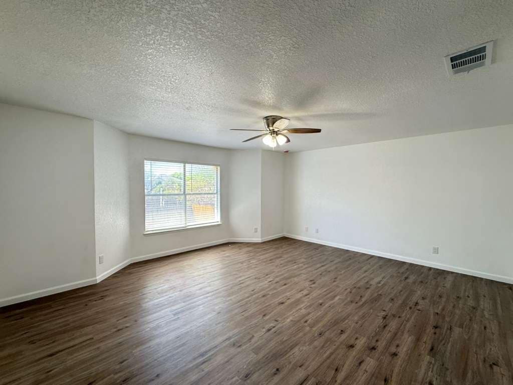 Building Photo - 8206 Grimchester
