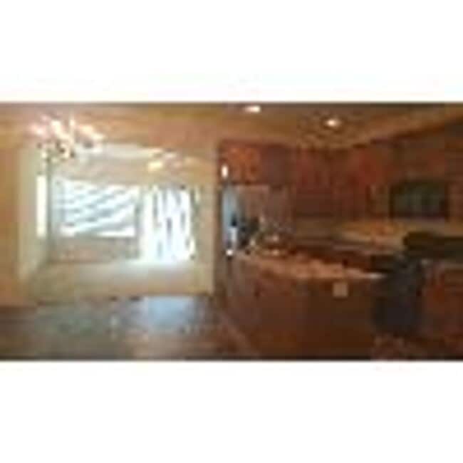 Building Photo - 4Bed/2.5Bath 26700 sq ft home located in Wellesley