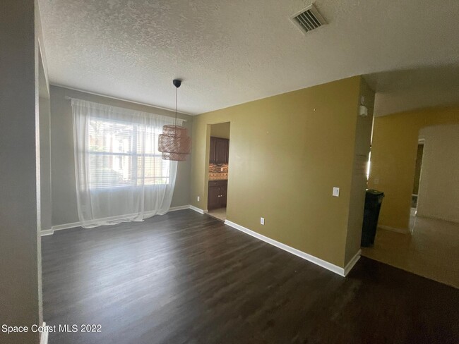 Building Photo - 4141 Aiken Ln
