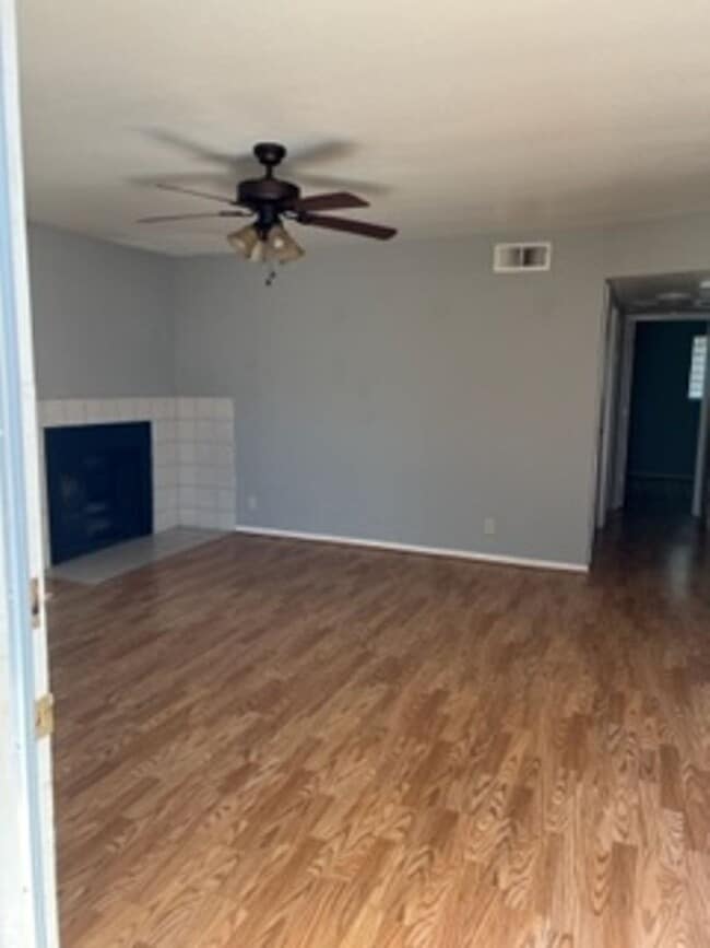 Building Photo - 2200 Notre Dame