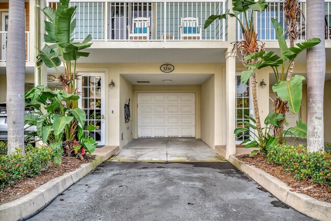 Building Photo - 3216 Mangrove Point Dr