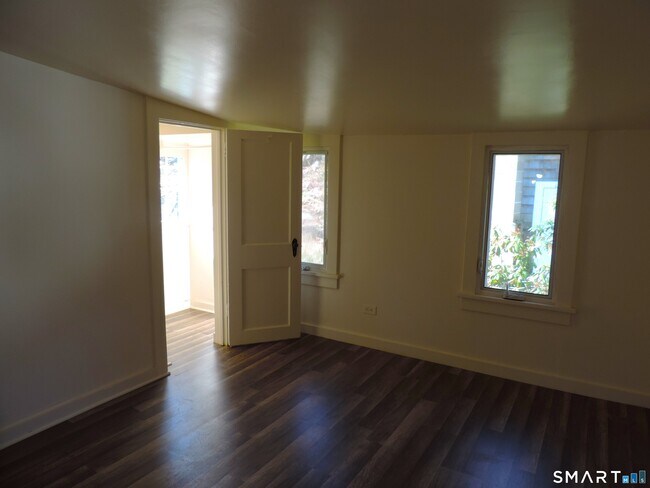 Building Photo - 13 Reynolds Rd