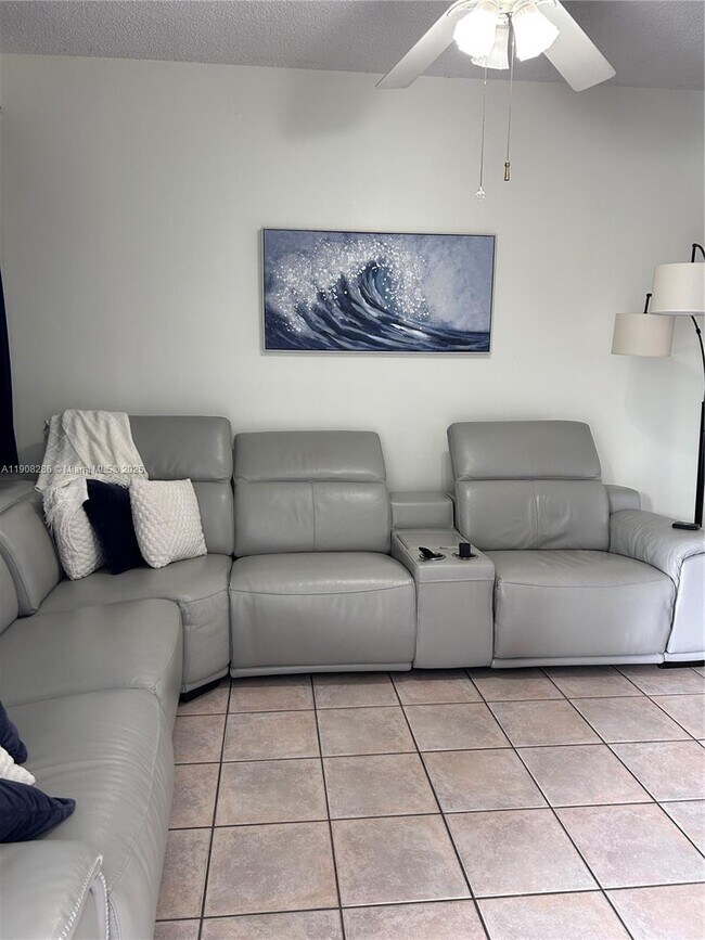 Building Photo - 8665 SW 152nd Ave