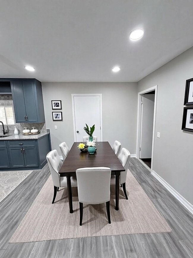 Building Photo - 1310 South St