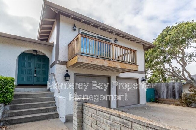 Building Photo - 1137 Mescal St