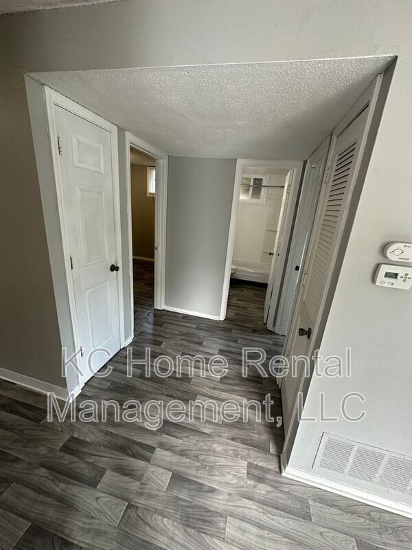 Building Photo - 6500 Ravena Rd