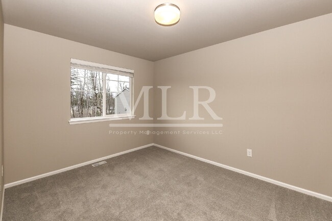 Building Photo - Elegant 4BR Covington Rental with Chef’s K...