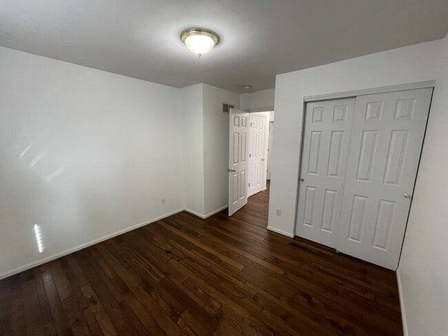 Building Photo - 1543 Presidents Landing Dr