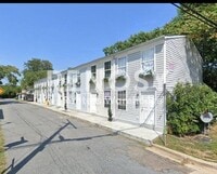 Building Photo - 20 Johnson Pl
