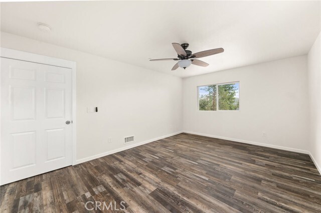 Building Photo - 2042 Buckthorn Rd