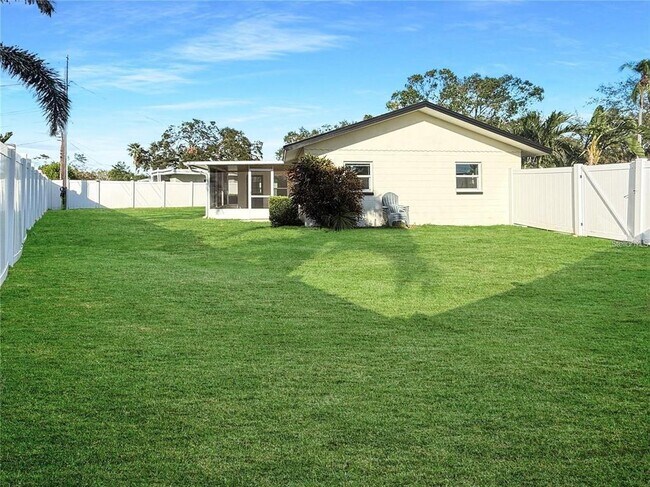 Building Photo - 8802 109th Ln N