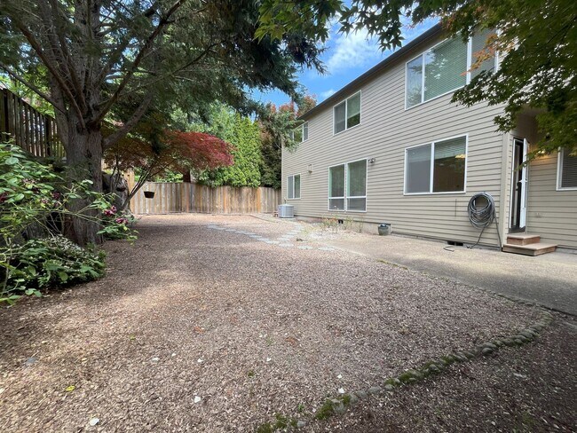 Building Photo - Elegant 5-Bedroom + Bonus Room Home with Modern Upgrades and Serene Outdoor Space